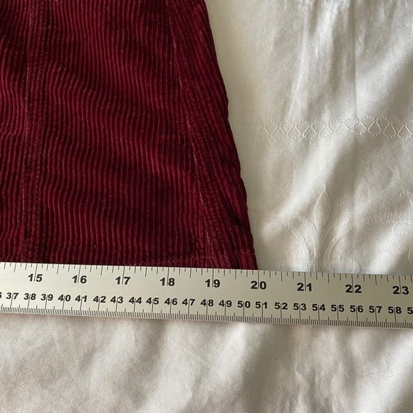 American Eagle Burgundy/Wine Women's Corduroy Button Up Front Mini Skirt Size 0 - Picture 14 of 15